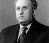 Miloš Dvořák (1920) 9. 9. 1901 – 27. 6. 1971 literární kritik a básník